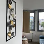 Suite4monteure - Modern & Zentral In Der I Kueche I Waschmaschine I Balkon
