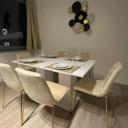 Apartment Urbansuites - Modern & Zentral In Der - Dein Zuhause In *