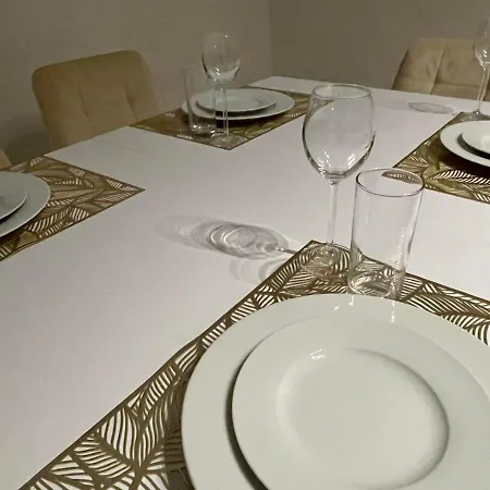 Urbansuites - Modern & Zentral In Der - Dein Zuhause In