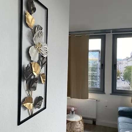 Urbansuites - Modern & Zentral In Der - Dein Zuhause In