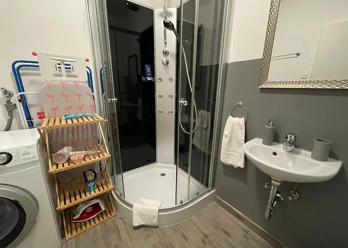 Suite4monteure - Modern & Zentral In Der I Kueche I Waschmaschine I Balkon Στουτγκάρδη