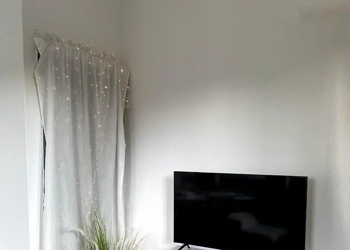 Suite4monteure - Modern & Zentral In Der I Kueche I Waschmaschine I Balkon Στουτγκάρδη