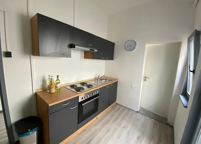 Suite4monteure - Modern & Zentral In Der I Kueche I Waschmaschine I Balkon Διαμέρισμα