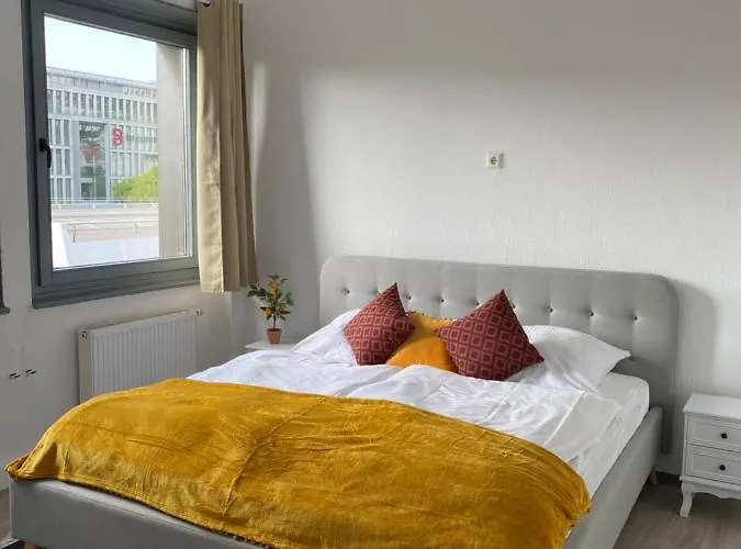 Suite4monteure - Modern & Zentral In Der I Kueche I Waschmaschine I Balkon Στουτγκάρδη