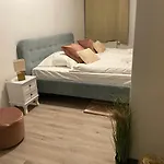 Suite4monteure - Modern & Zentral In Der I Kueche I Waschmaschine I Balkon 아파트 *