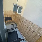 아파트 Suite4monteure - Modern & Zentral In Der I Kueche I Waschmaschine I Balkon 슈투트가르트