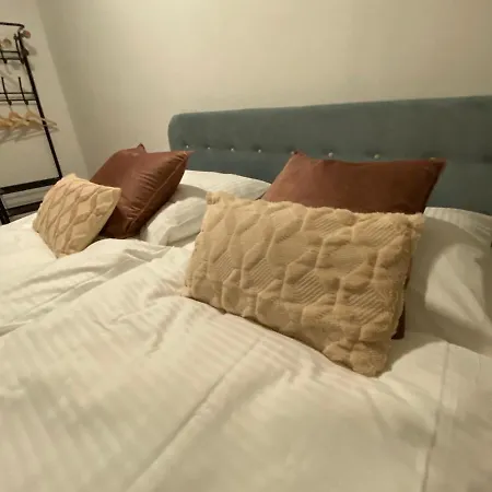 Suite4monteure - Modern & Zentral In Der I Kueche I Waschmaschine I Balkon * 슈투트가르트