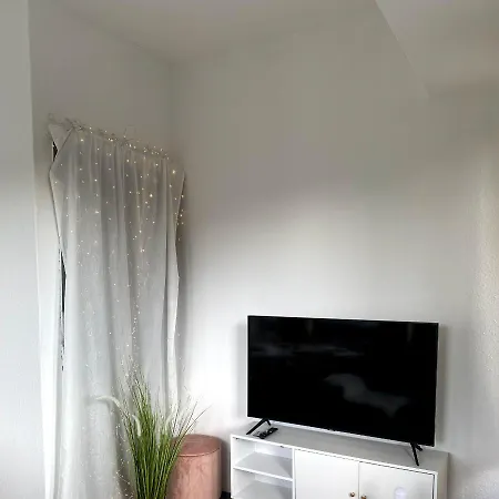 Suite4monteure - Modern & Zentral In Der I Kueche I Waschmaschine I Balkon شتوتغارت